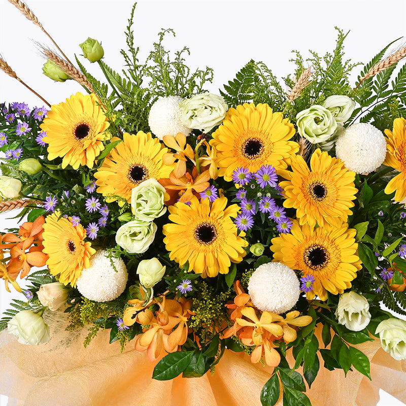 Aurum Opening Flower Stand