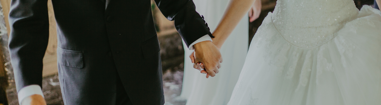 Show a newly wed couple some love with wedding gifts!_gift-sets