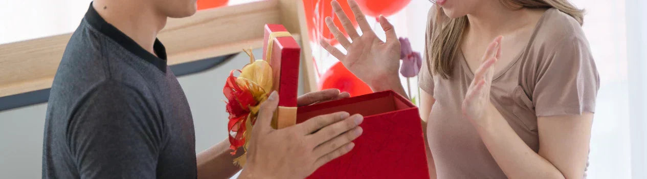 Valentine's Day Flowers & Gifts_valentines-day