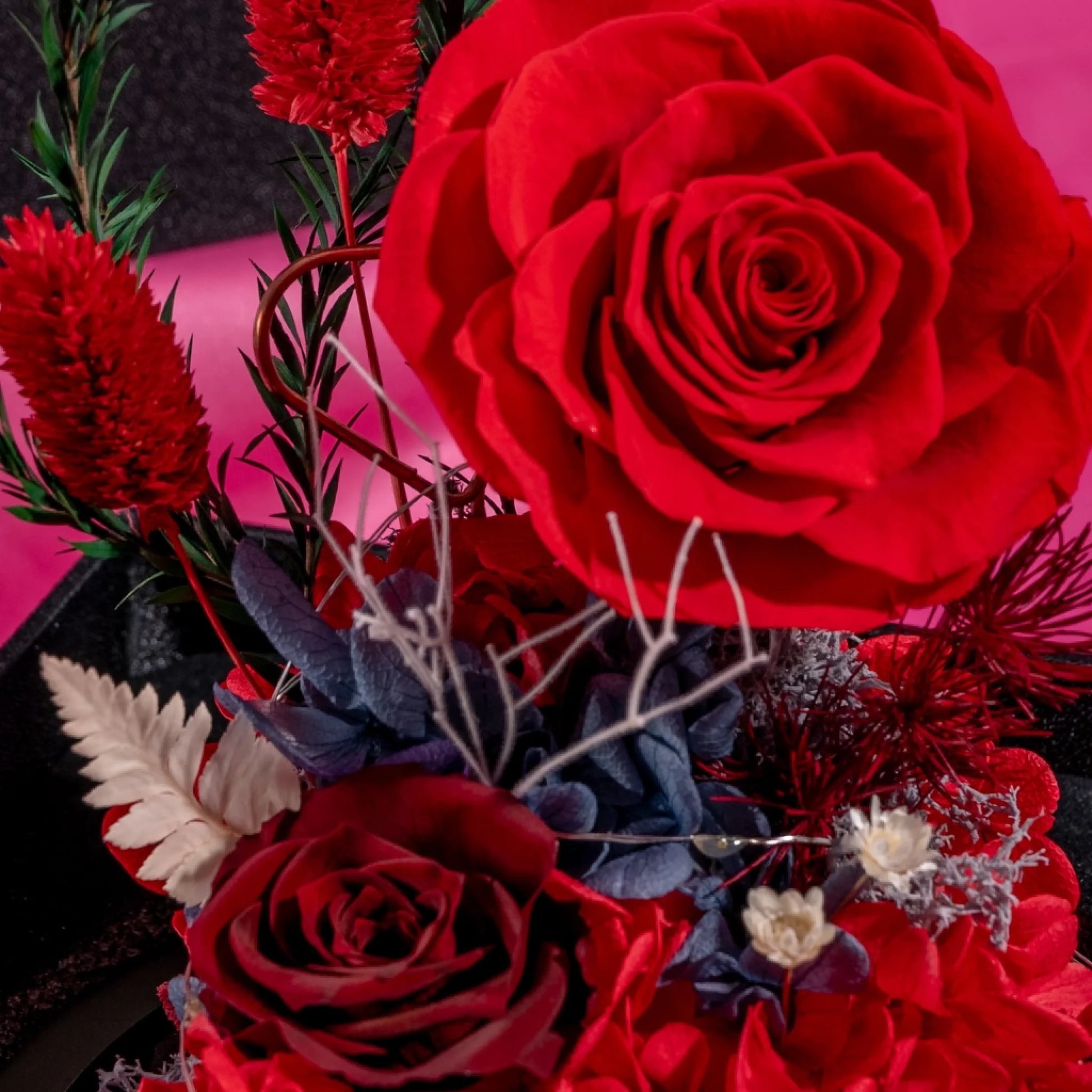 flowerchimp-gift-forever-flame-preserved-rose-2500x2500-01