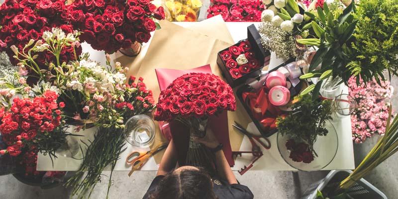 Image 6: display varieties of flowers