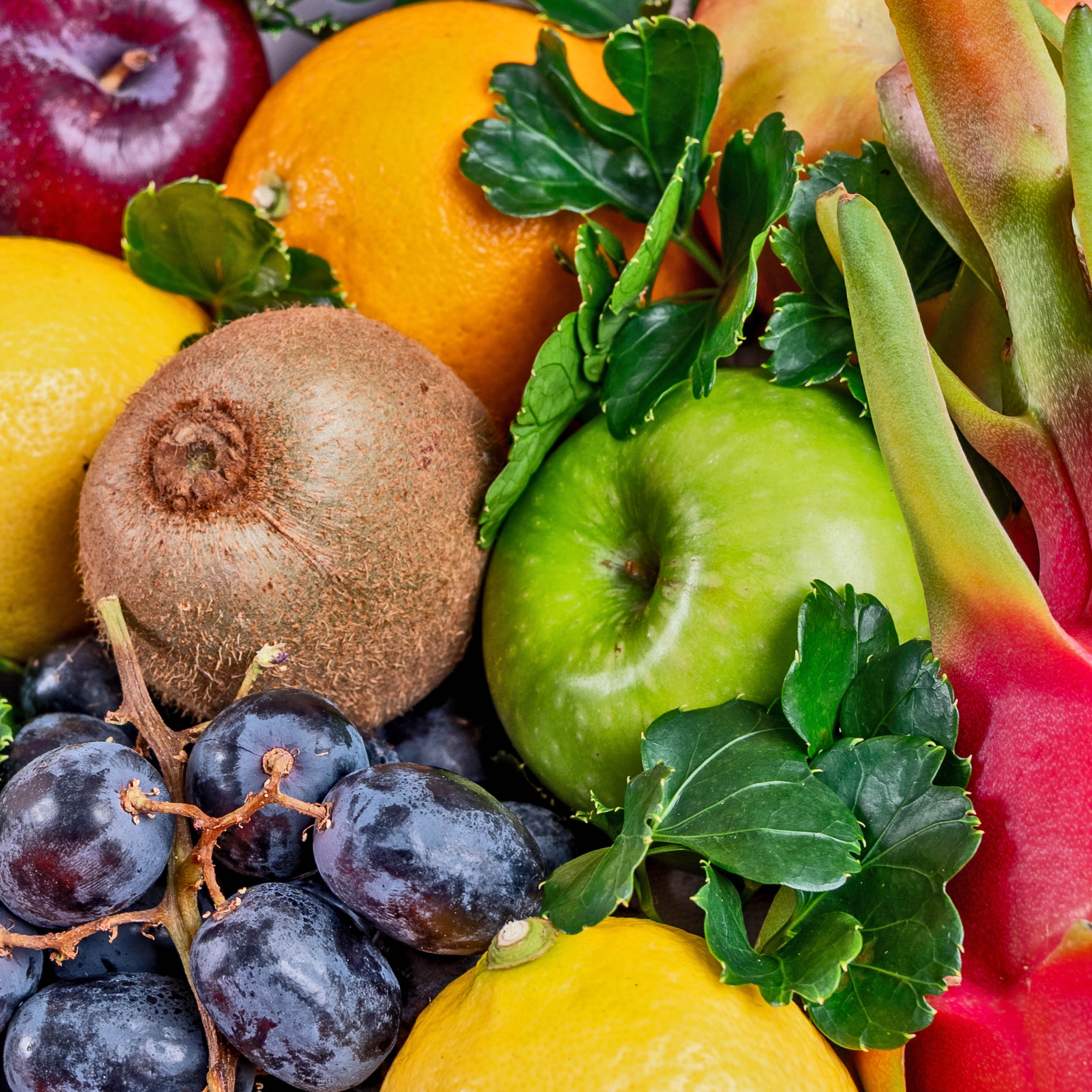 Sweet Rainbow Fruit Box